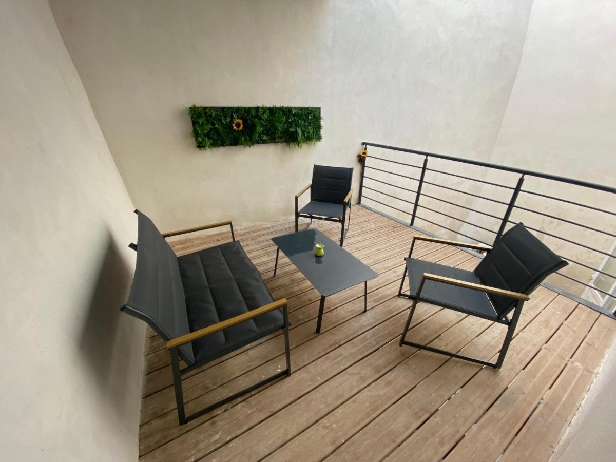 Logement Tout Equipe Layrac Esterno foto